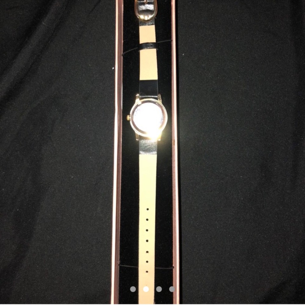 Quartz Watch - Picture 3 of 4